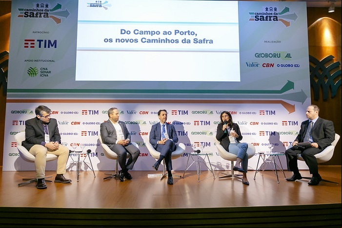 tratou dos novos caminhos da safra